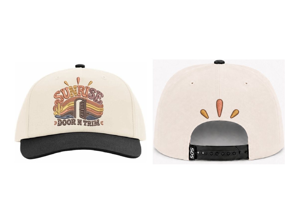 Sunrise Snapback in Cream / Black